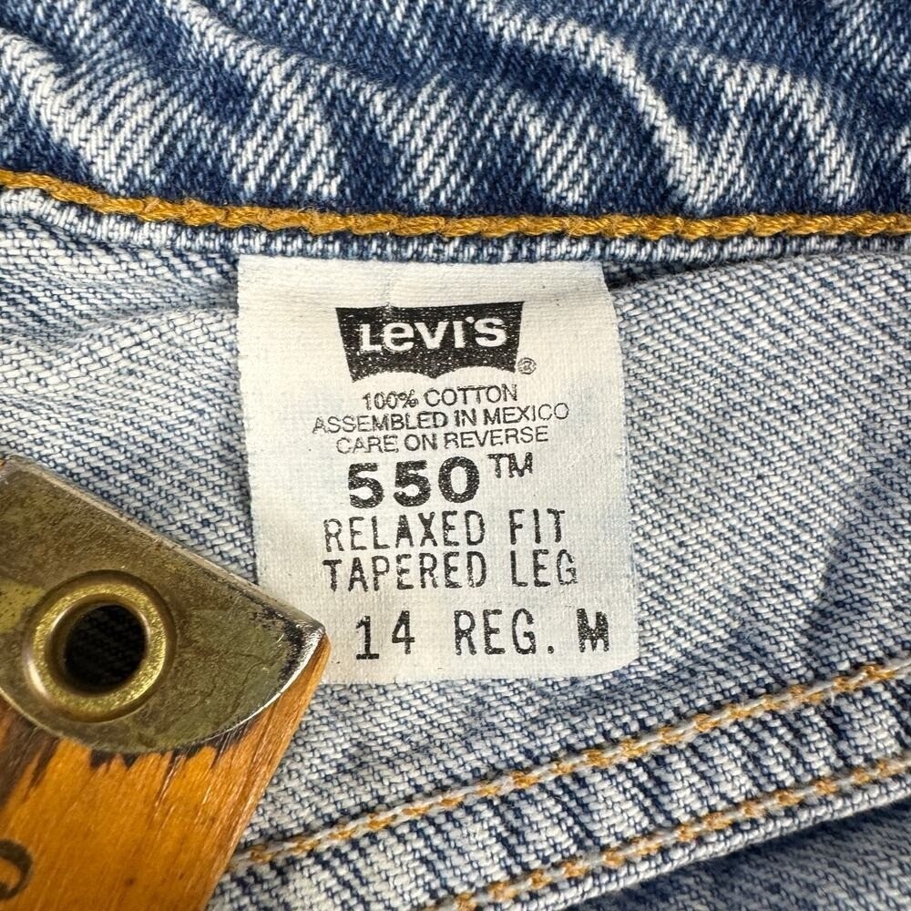 Vintage Levi's 550 Jeans Women's 14 Relaxed‎ Fit Tapered Leg 1998 Light Wash - Picture 7 of 12